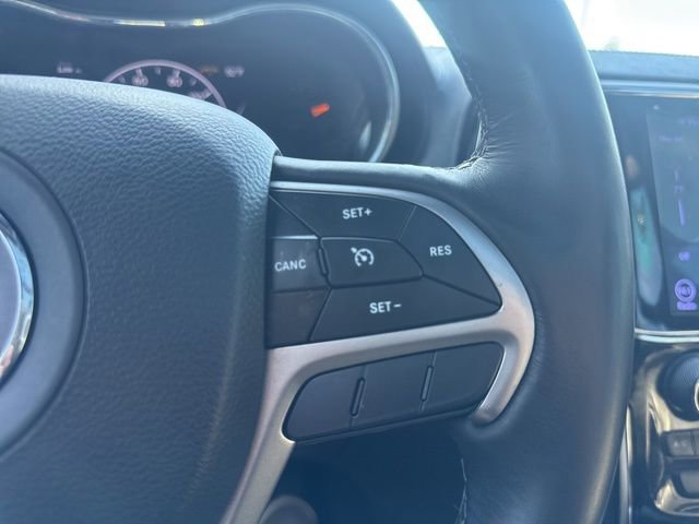 Used 2019 Jeep Grand Cherokee Overland AWD/4WD image 21