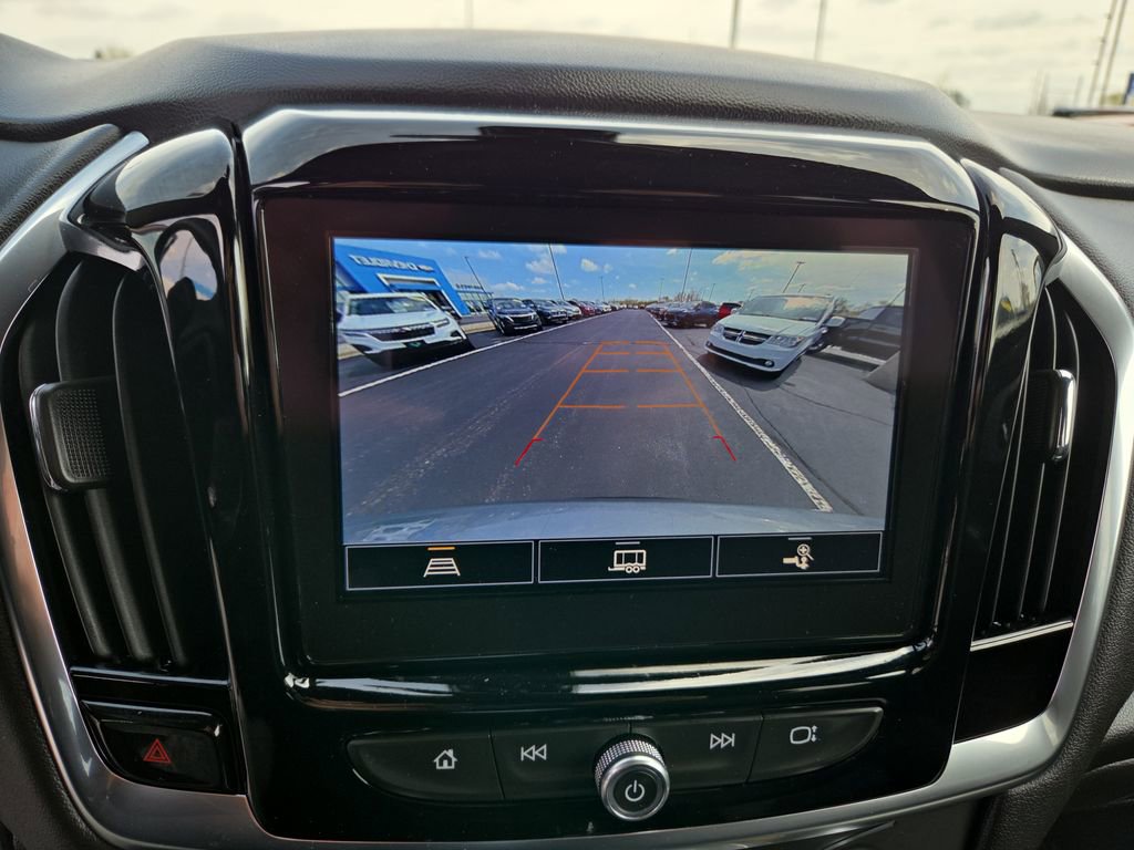 Certified 2023 Chevrolet Traverse LT FWD image 19
