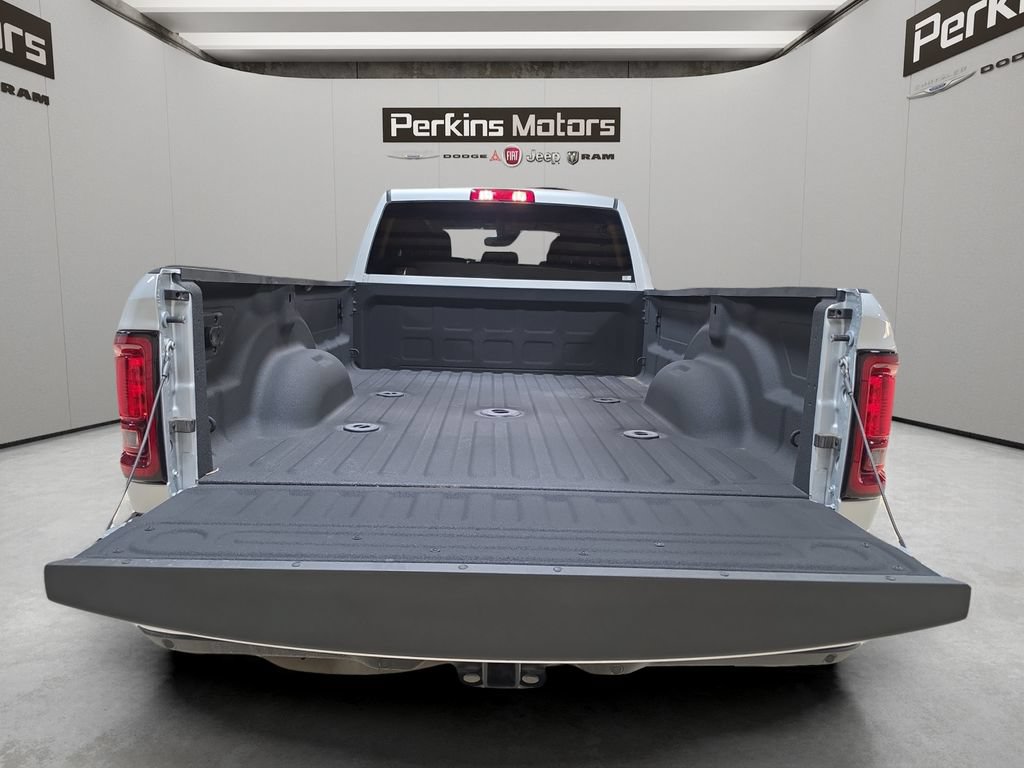 New 2026 RAM 2500 Big Horn AWD/4WD image 10