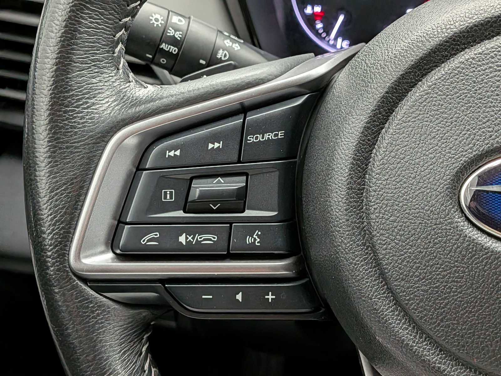 Used 2023 Subaru Outback Premium AWD/4WD image 19