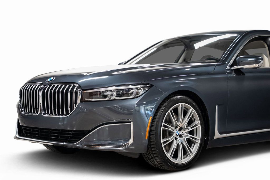 Used 2020 BMW 740i w/ Premium Package image 8
