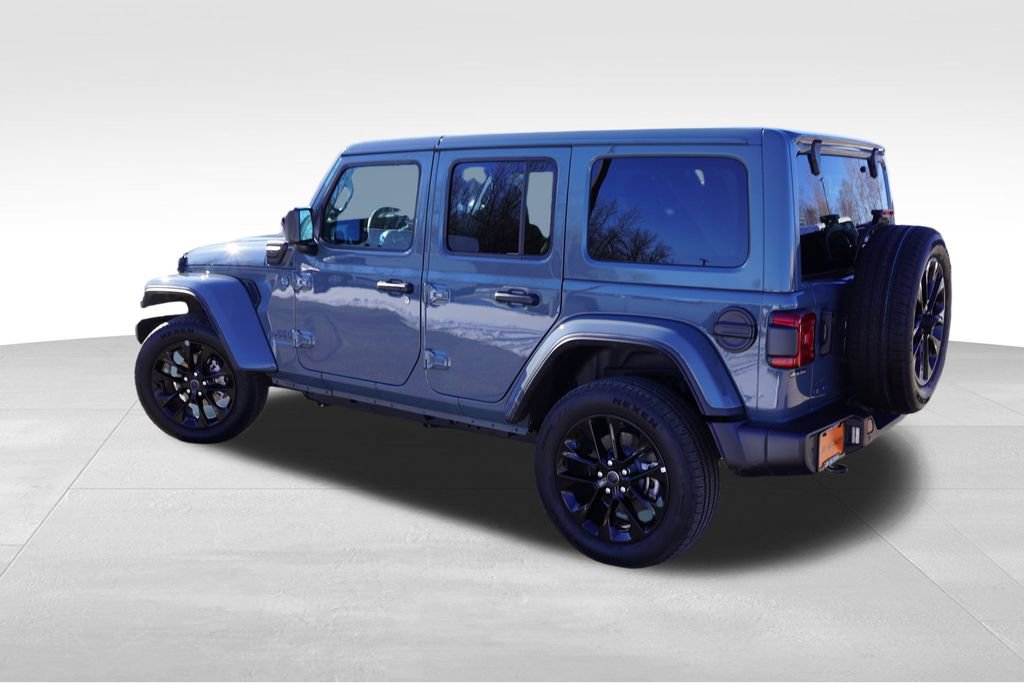 Certified 2025 Jeep Wrangler Unlimited Sahara w/ Safety Group image 8