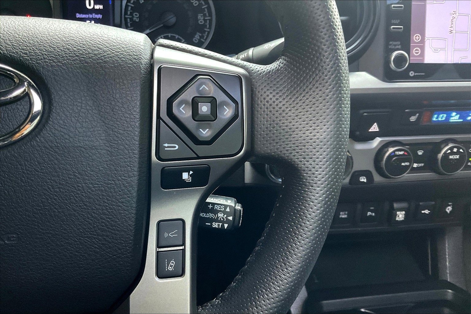 Used 2023 Toyota Tacoma Limited image 11