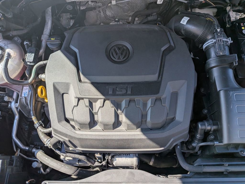 Used 2023 Volkswagen Tiguan SE image 36