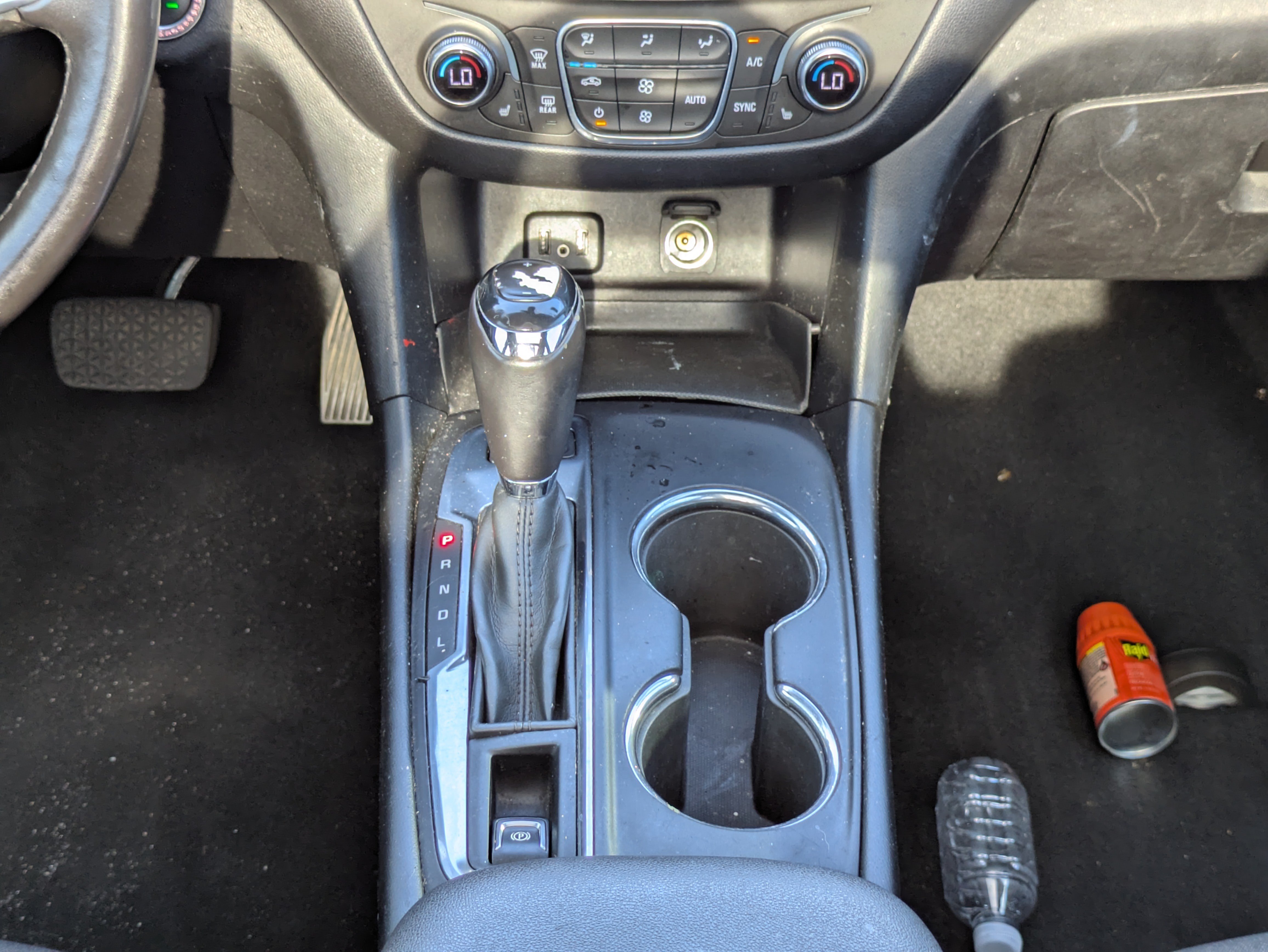 Used 2018 Chevrolet Equinox LT FWD image 19