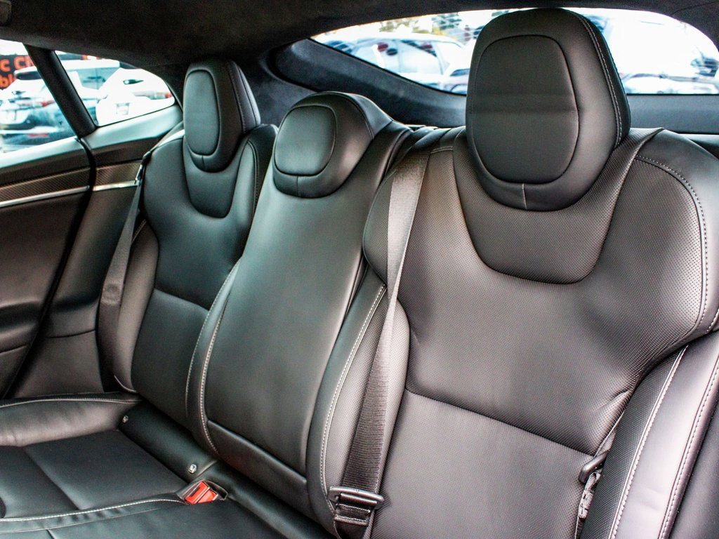 Used 2021 Tesla Model S Plaid image 32