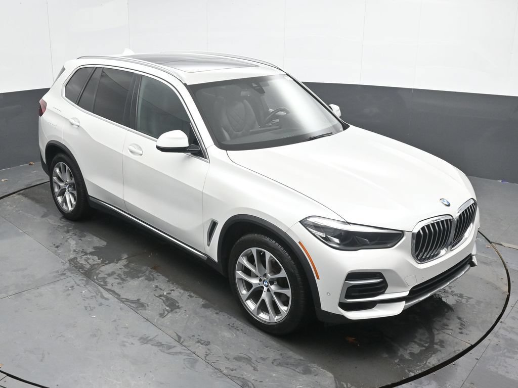 Used 2023 BMW X5 xDrive40i w/ Premium Package AWD/4WD image 38