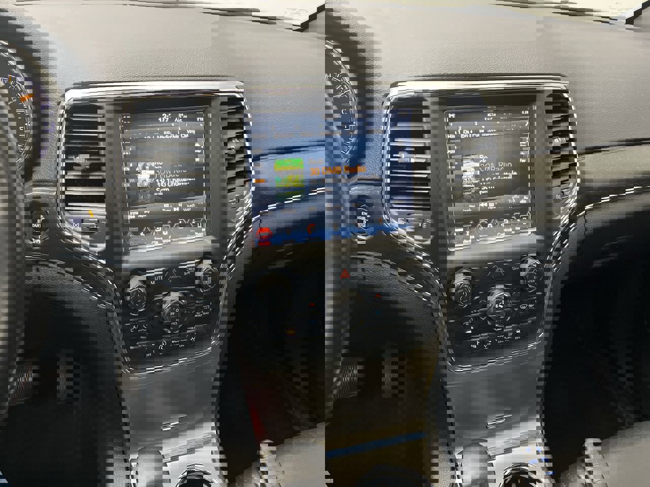 Used 2018 Jeep Grand Cherokee Limited image 18