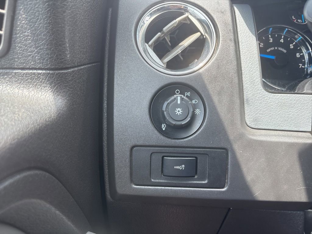 Used 2014 Ford F150 XLT w/ XLT Chrome Package RWD image 24