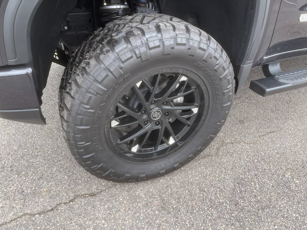 New 2025 GMC Sierra 1500 Elevation w/ Preferred Package AWD/4WD image 4
