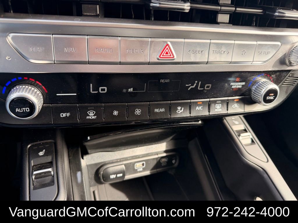 Used 2025 Kia Telluride S AWD/4WD image 21