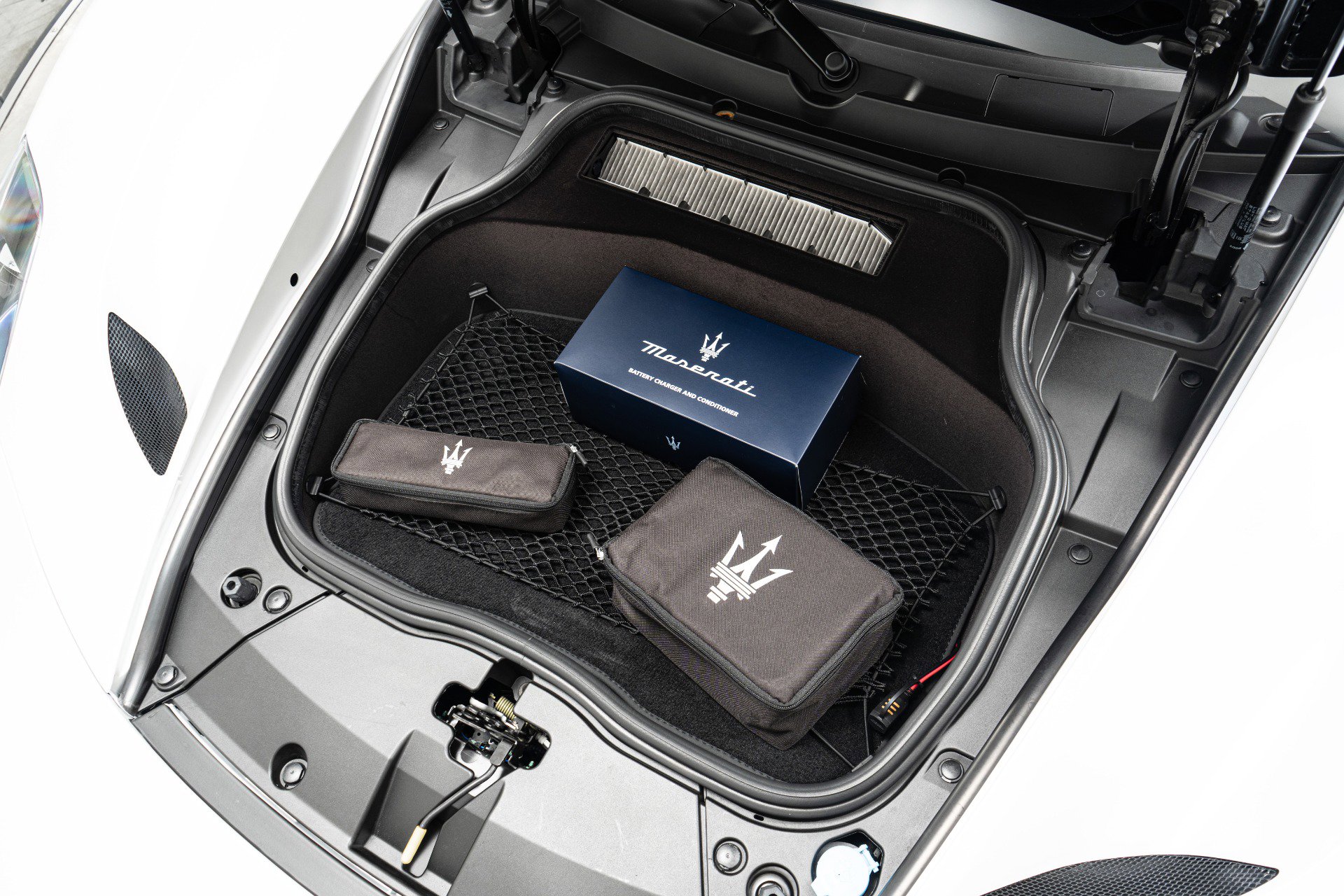 Used 2023 Maserati MC20 Spyder RWD image 12