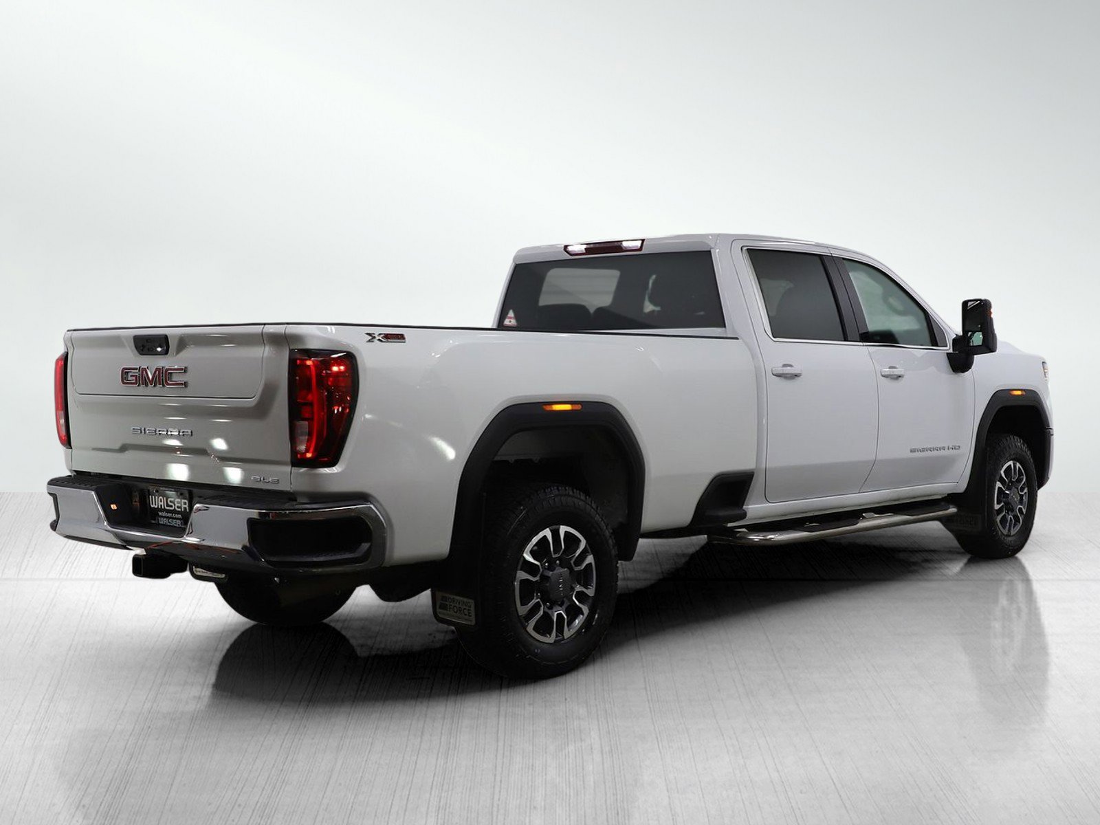 Used 2024 GMC Sierra 3500 SLE image 5