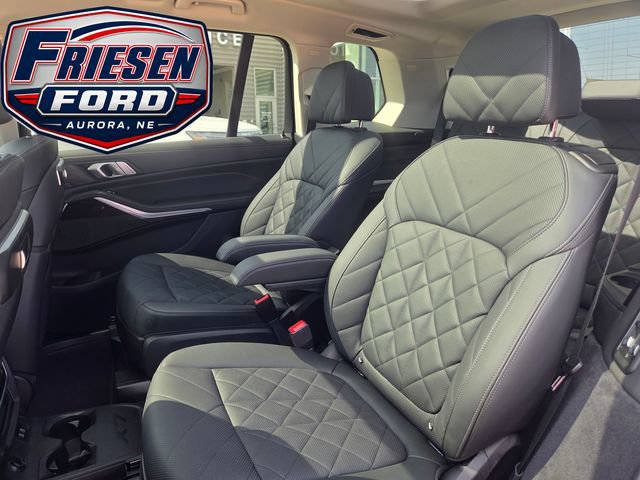 Used 2024 BMW X7 xDrive40i w/ Climate Comfort Package AWD/4WD image 23