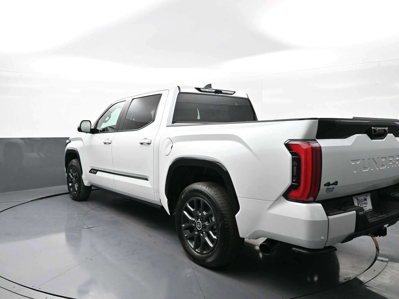 New 2024 Toyota Tundra Platinum AWD/4WD image 8