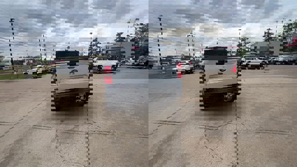 Used 2025 Ford Maverick XLT w/ 4K Tow Package image 5