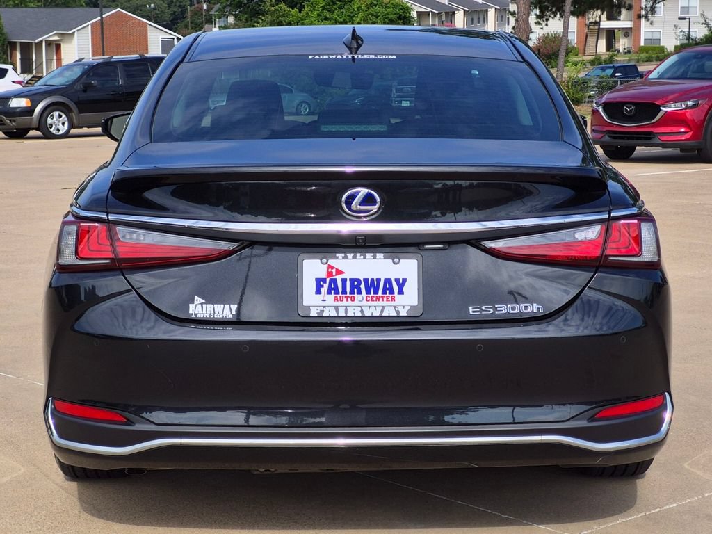 Used 2022 Lexus ES 300h w/ Premium Package FWD image 5