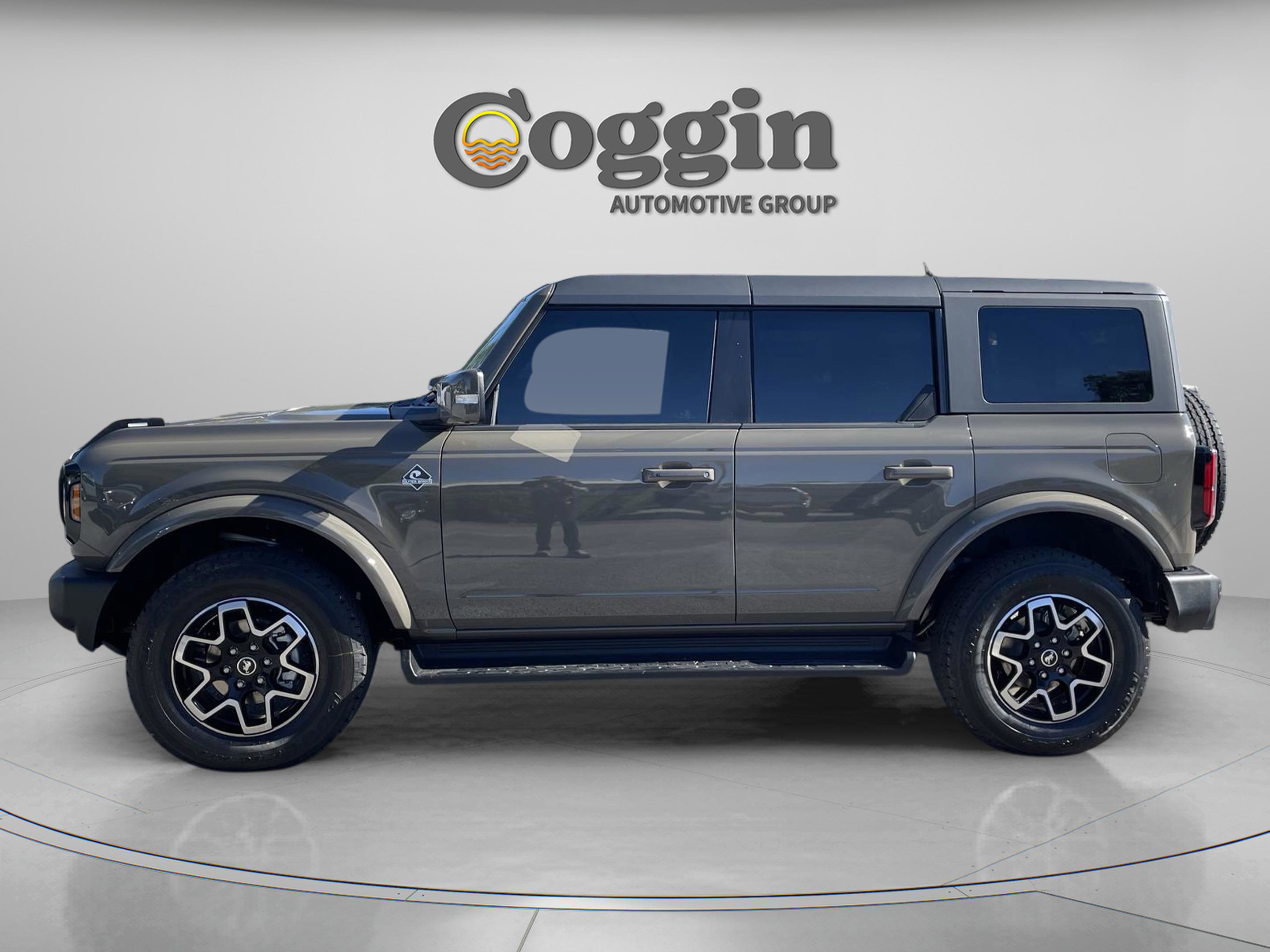 New 2025 Ford Bronco Outer Banks image 3