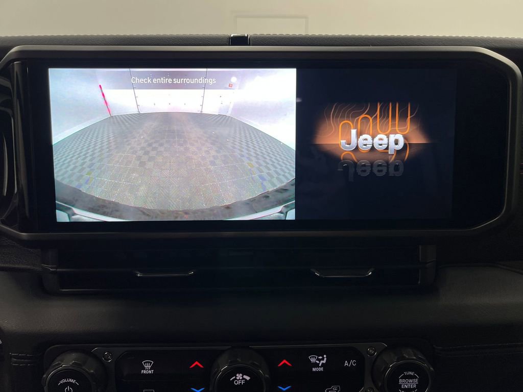 Used 2024 Jeep Wrangler Unlimited Rubicon image 23