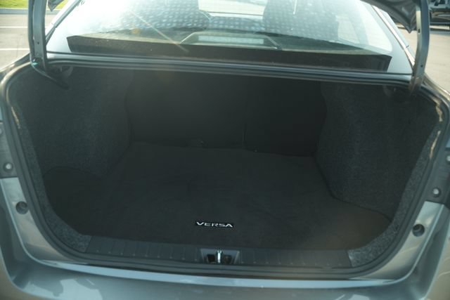 Used 2025 Nissan Versa SV FWD image 18