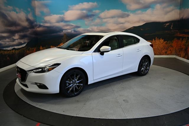 Used 2018 MAZDA MAZDA3 Grand Touring w/ Premium Equipment Package image 4