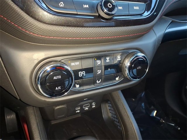 Used 2023 Chevrolet TrailBlazer RS w/ Sun and Liftgate Package image 20