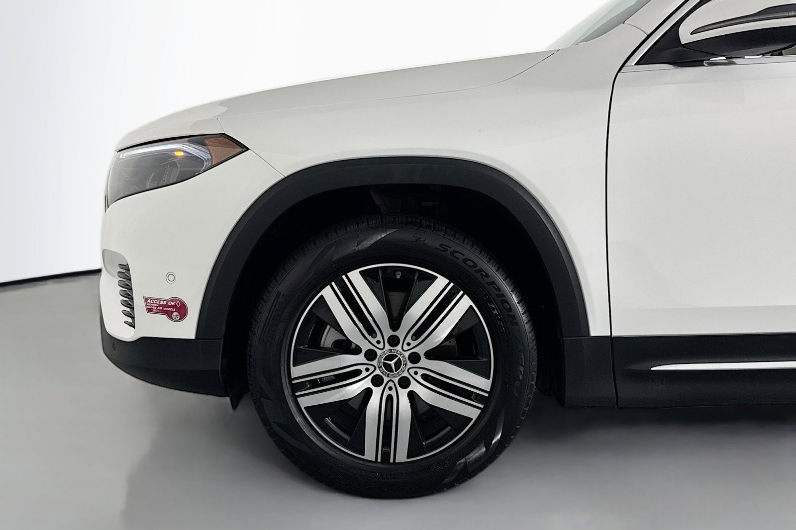 Certified 2023 Mercedes-Benz EQB 250+ image 10