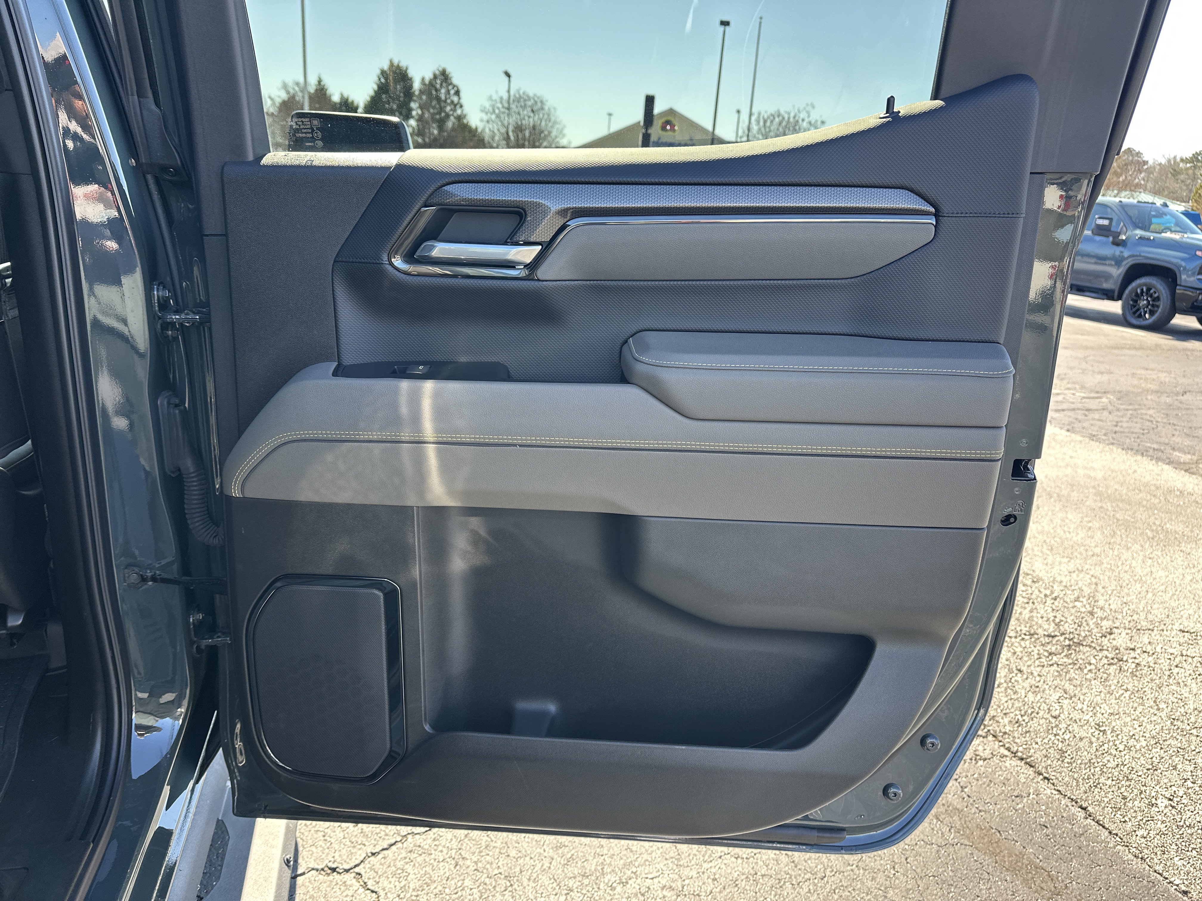 Certified 2025 Chevrolet Silverado 1500 ZR2 w/ Technology Package image 17