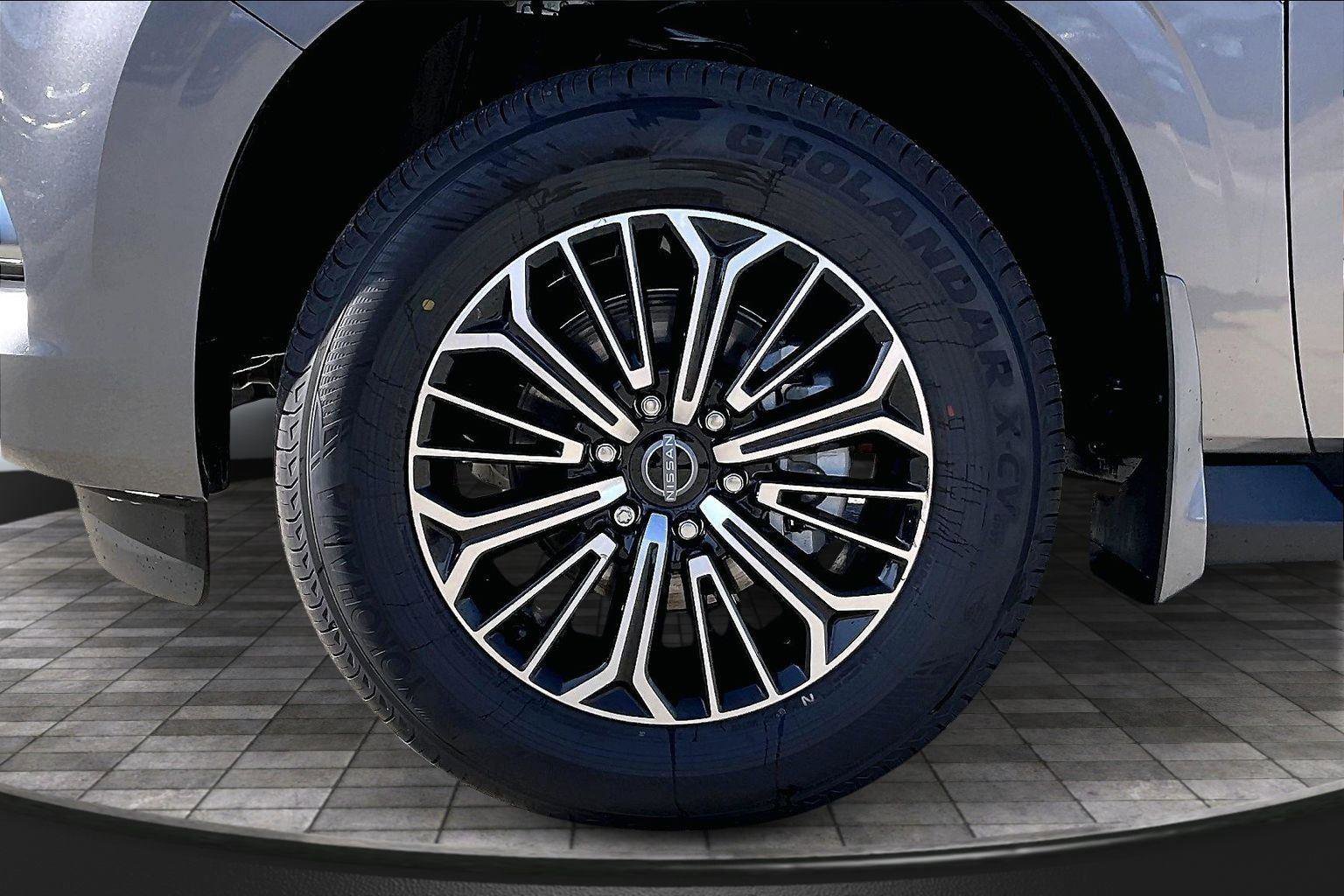 New 2026 Nissan Armada SL w/ Captain's Chari Seat Package image 12