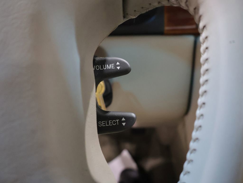 Used 2002 Cadillac Eldorado Collector's Edition image 28