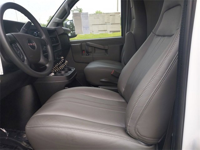 New 2025 GMC Savana 3500 w/ Power Convenience Package image 24