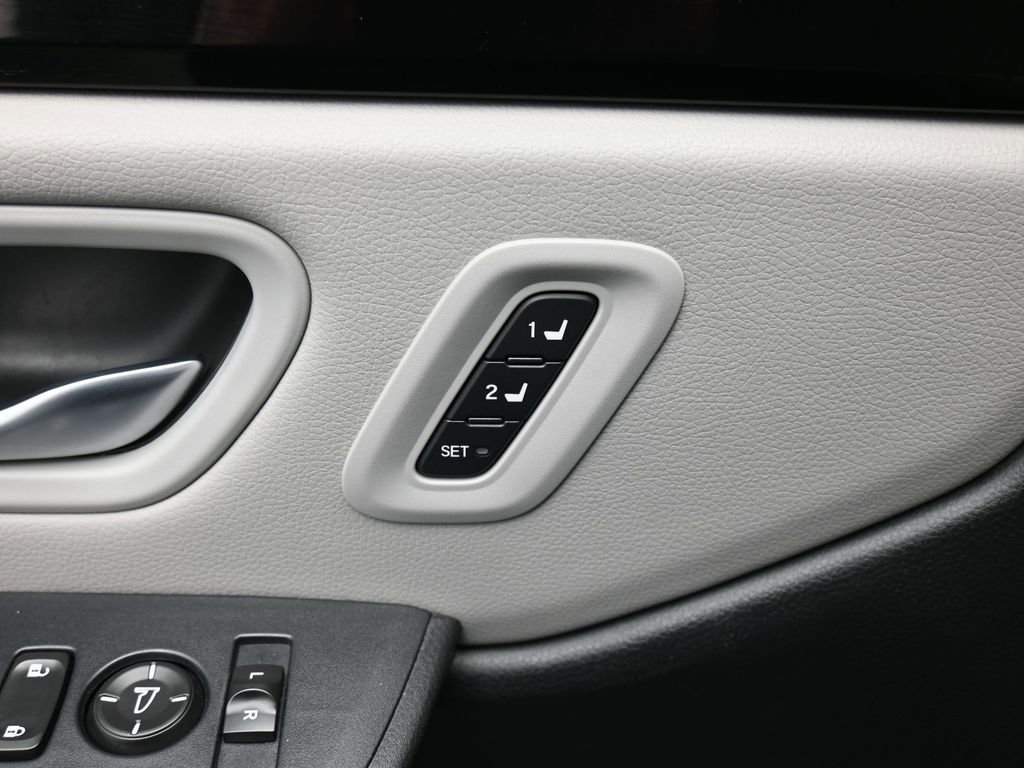 Certified 2023 Honda Pilot EX-L image 32