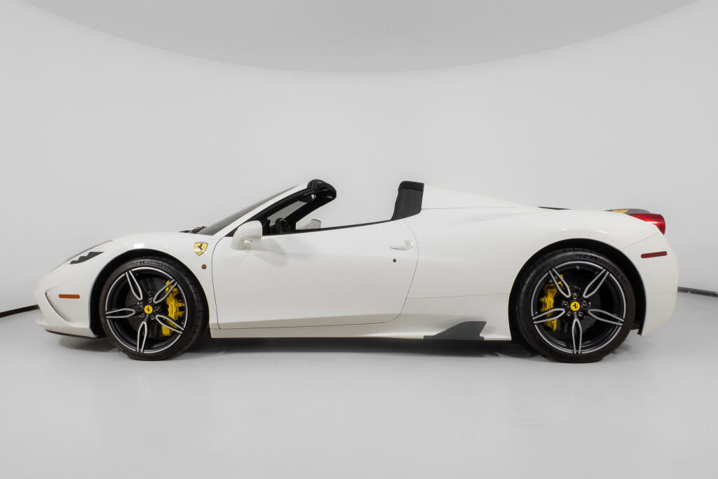 Certified 2015 Ferrari 458 Speciale A RWD image 3