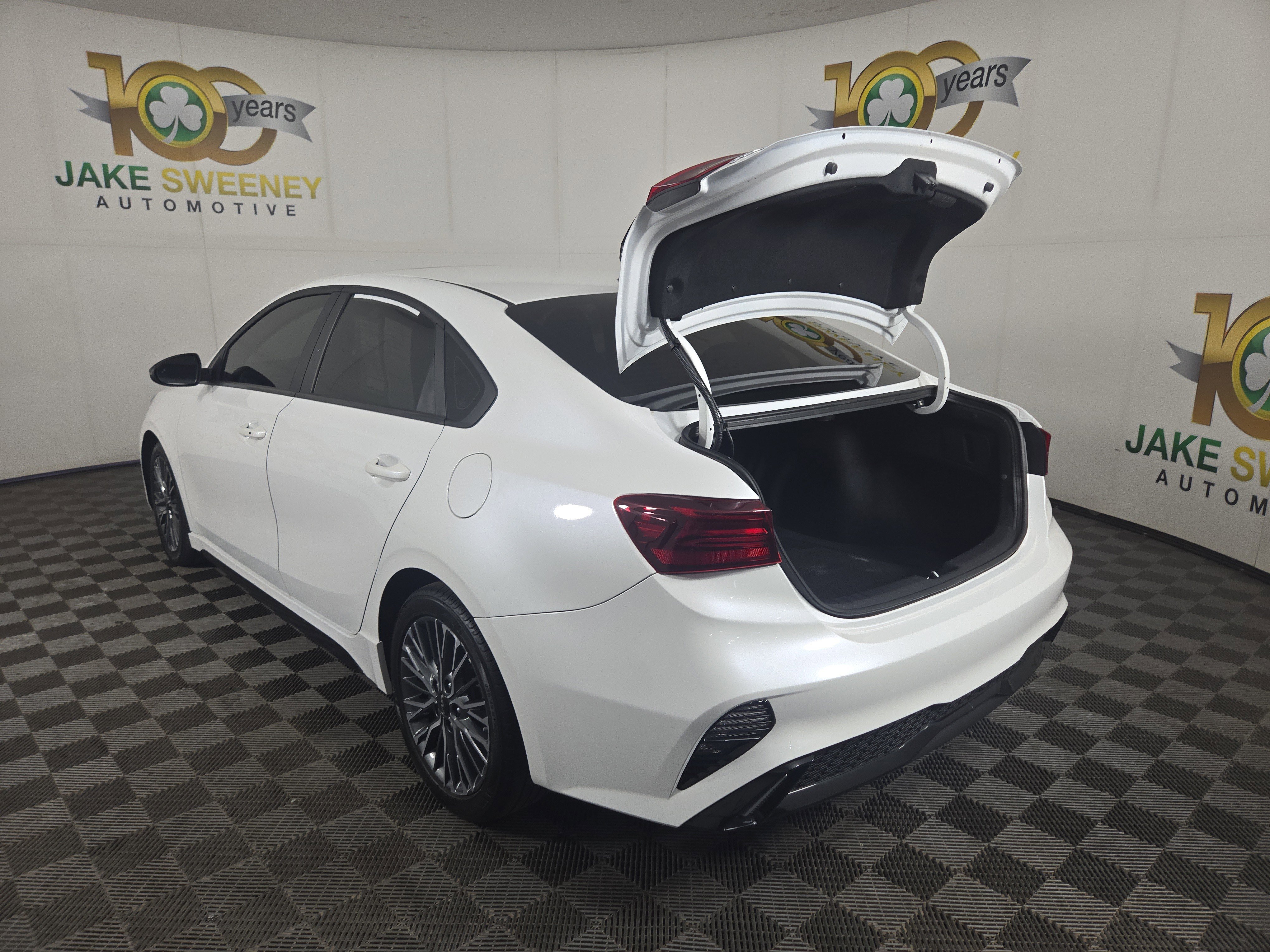 Used 2024 Kia Forte GT-Line w/ GT-Line Premium Package FWD image 32