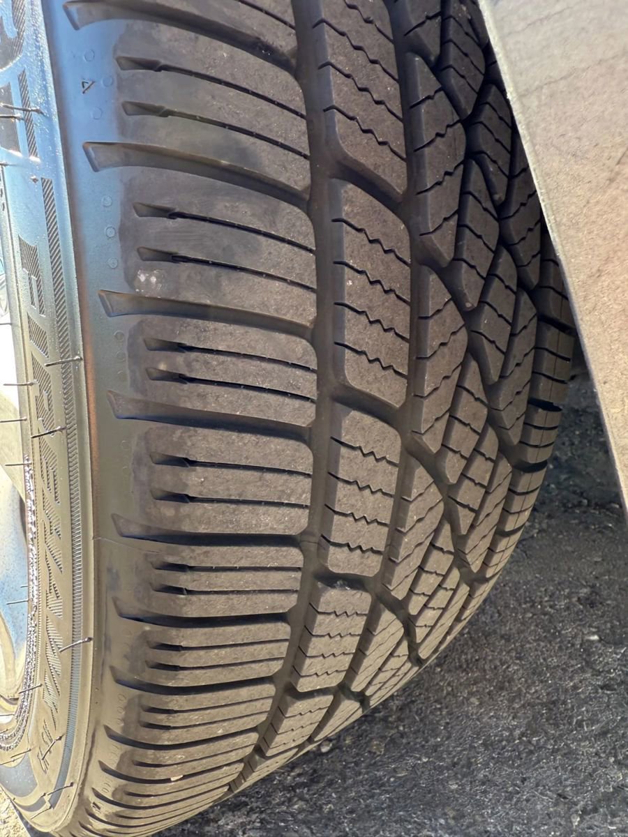 Used 2019 Chrysler 300 Limited w/ Safetytec Plus Group image 22