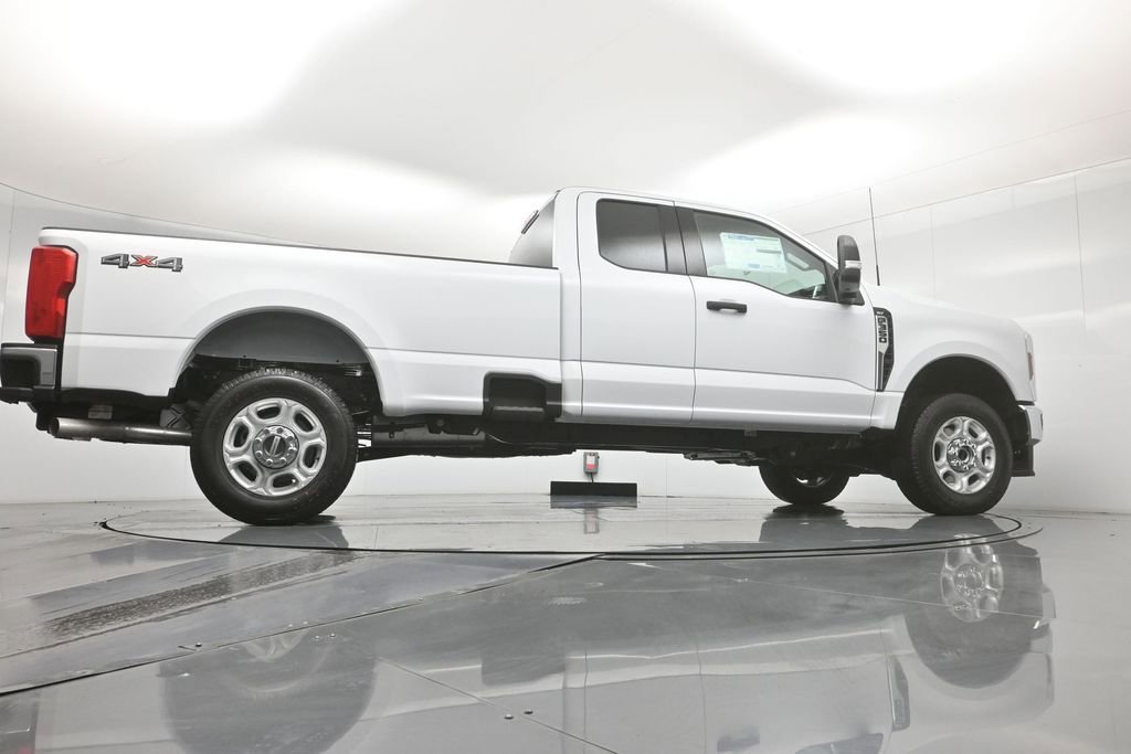 New 2026 Ford F350 XLT image 46