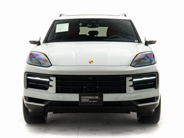 Used 2025 Porsche Cayenne image 32