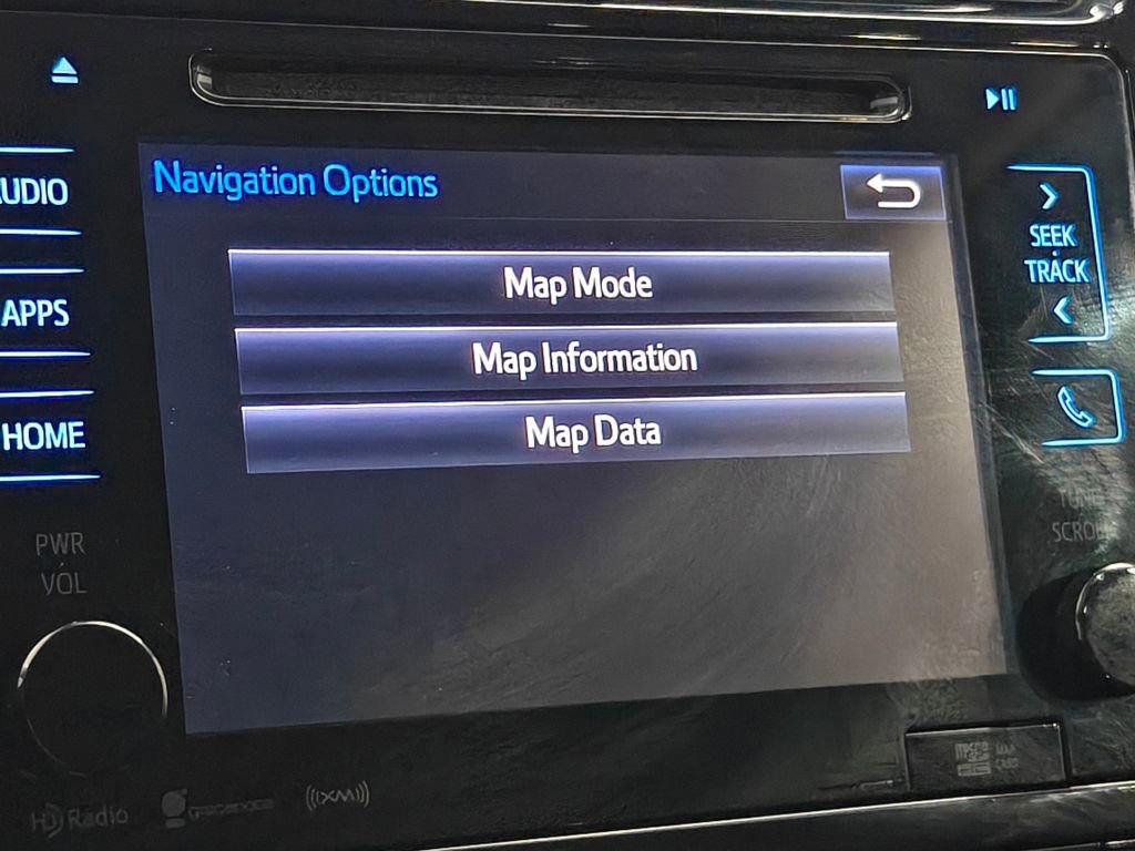 Used 2016 Toyota Prius Three image 28