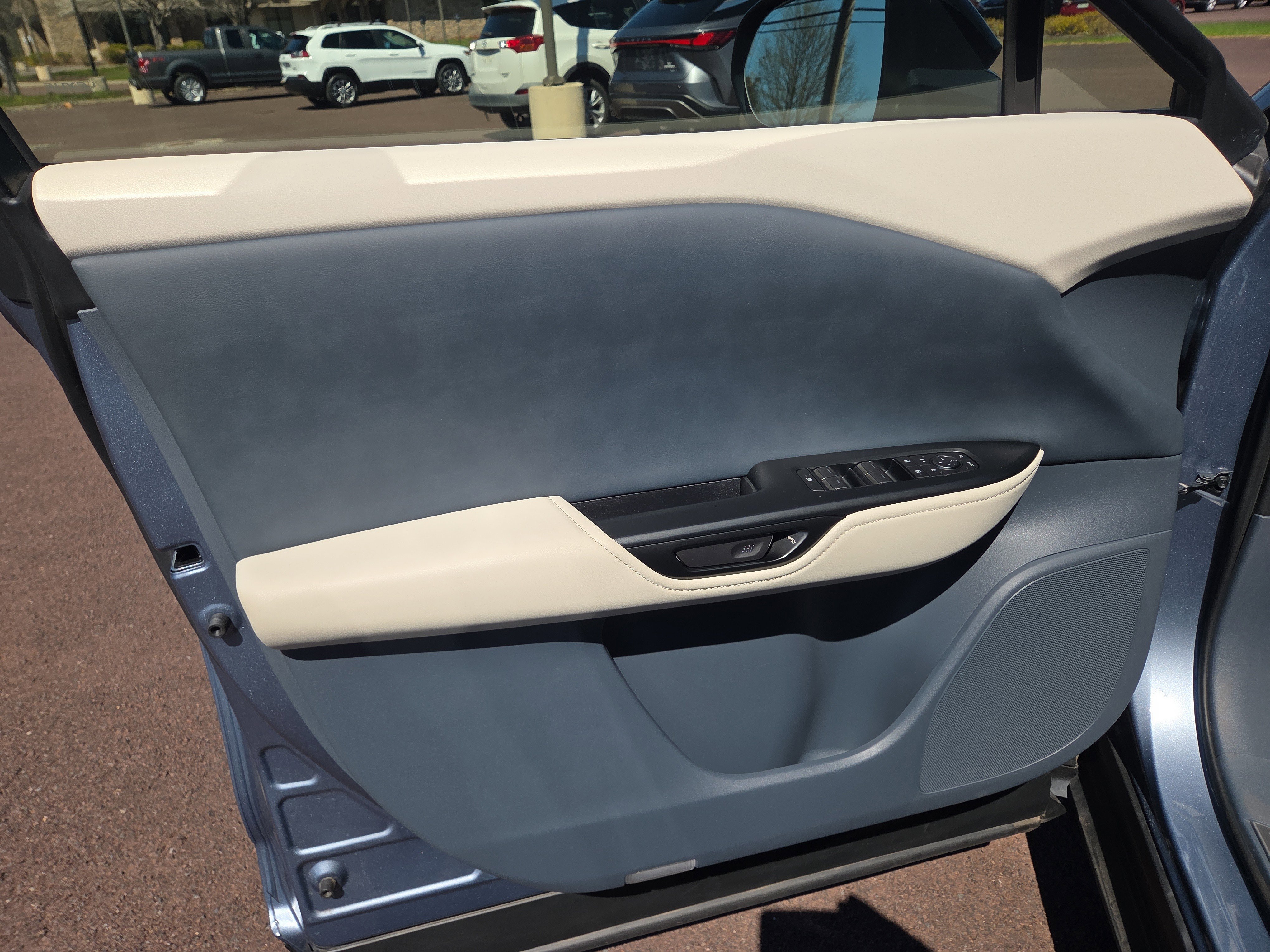 Certified 2023 Lexus RZ 450e Premium w/ Technology Package image 14