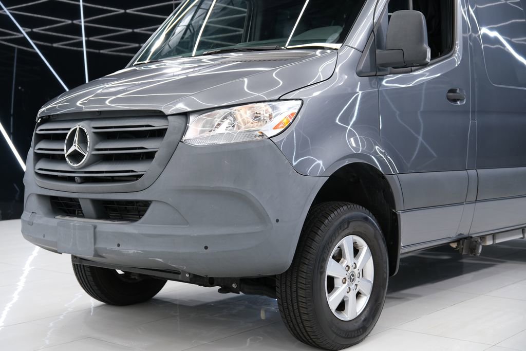 Used 2021 Mercedes-Benz Sprinter 2500 image 4