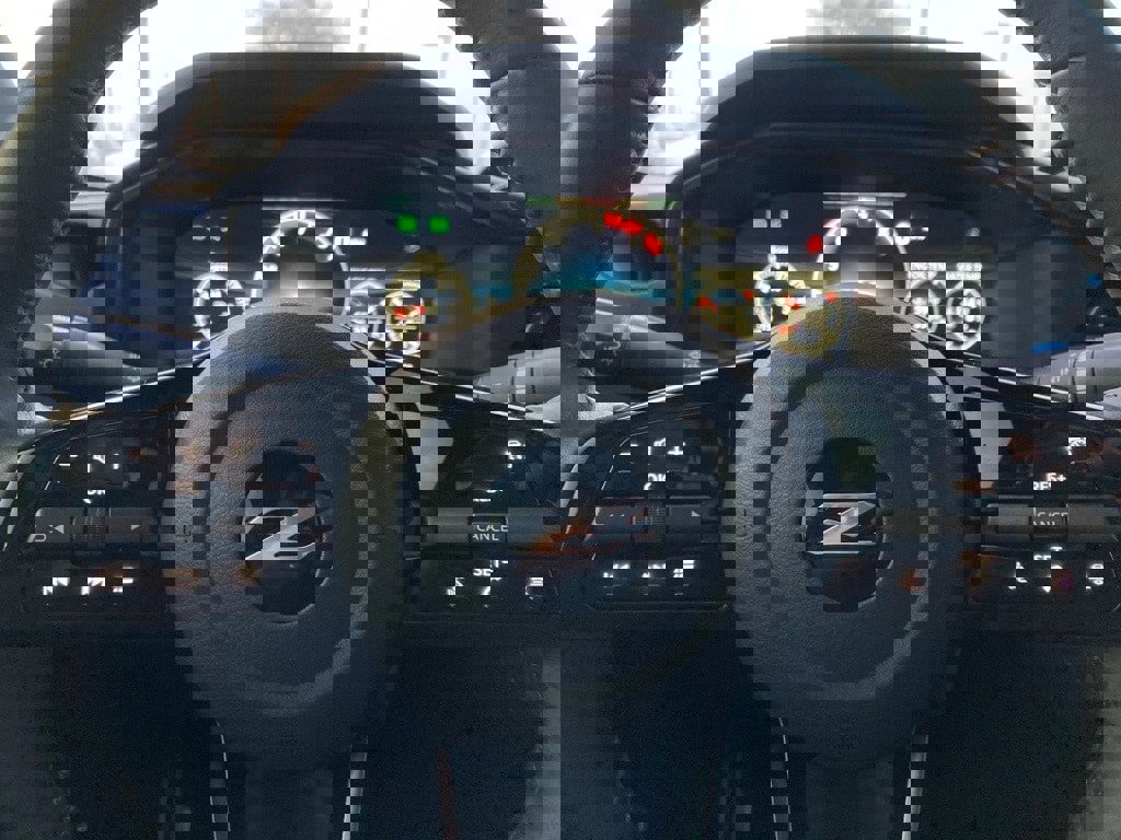 Used 2025 Nissan Z Sport w/ Floor Mat Package image 19