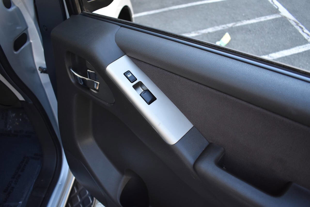 Used 2005 Nissan Pathfinder SE w/ (G01) SE Comfort Pkg image 48