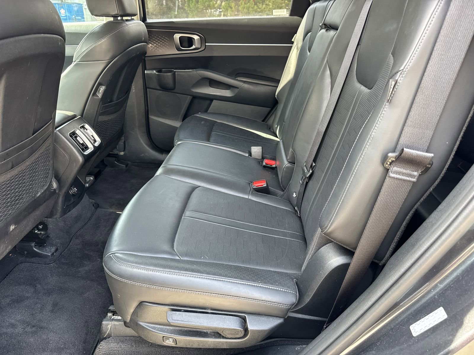 Used 2024 Kia Sorento S image 20