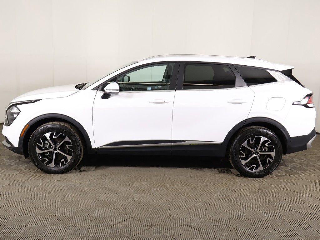 Used 2023 Kia Sportage EX image 17
