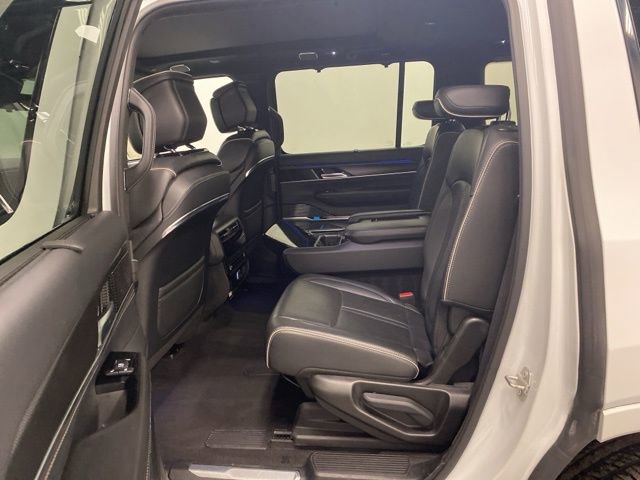 Used 2024 Jeep Grand Wagoneer Series II w/ Quick Order Packagew 28T image 25