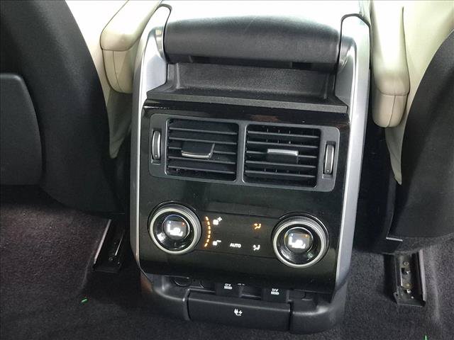 Used 2019 Land Rover Range Rover Sport Supercharged AWD/4WD image 19