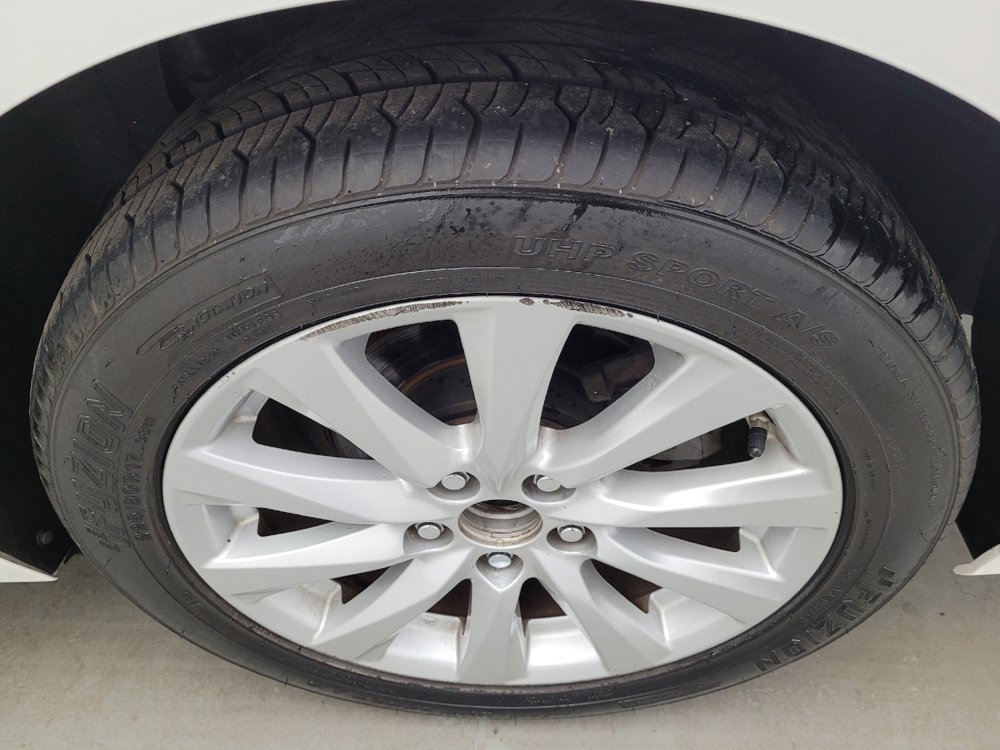 Used 2018 Toyota Camry LE FWD image 31