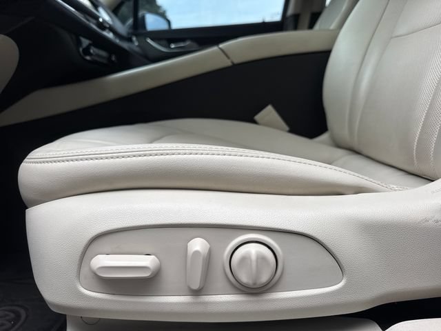 Used 2023 Buick Enclave Essence FWD image 15