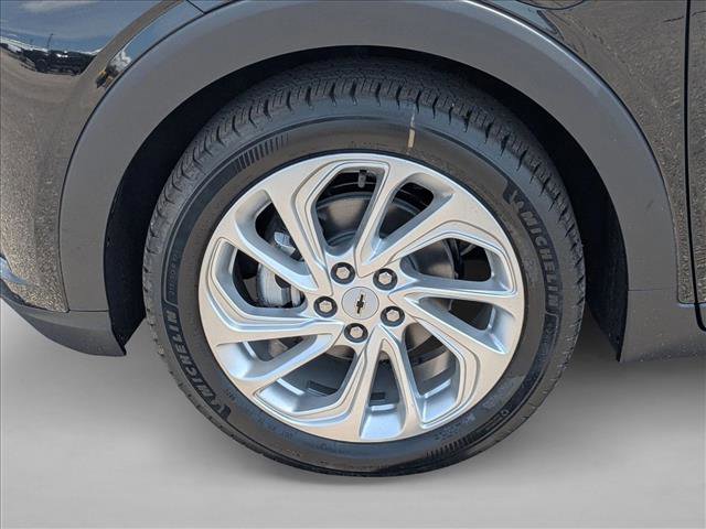 New 2027 Chevrolet Bolt LT FWD image 9