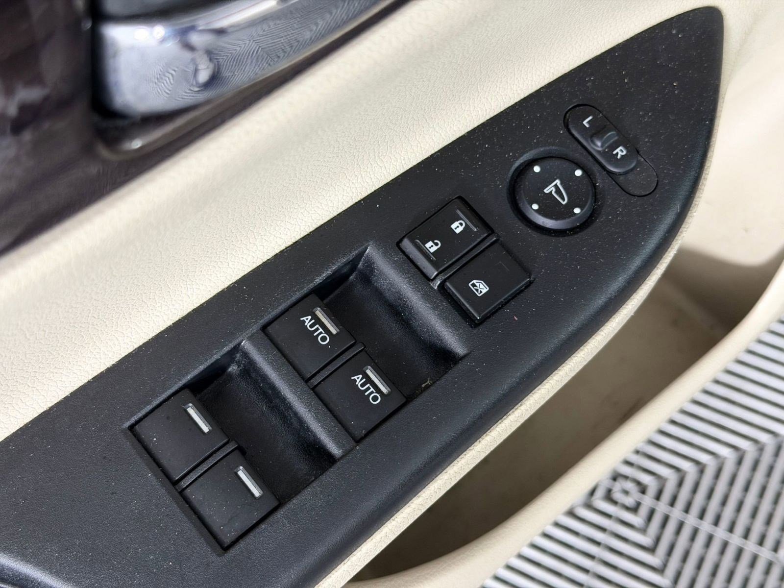 Used 2016 Honda Accord EX image 23